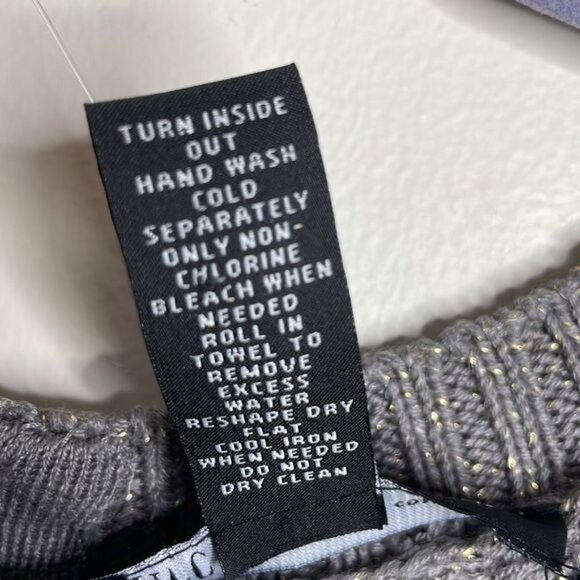 NWT INC International Concepts Size S Silver Metallic Long Tunic Sweater $90 - Picture 9 of 9